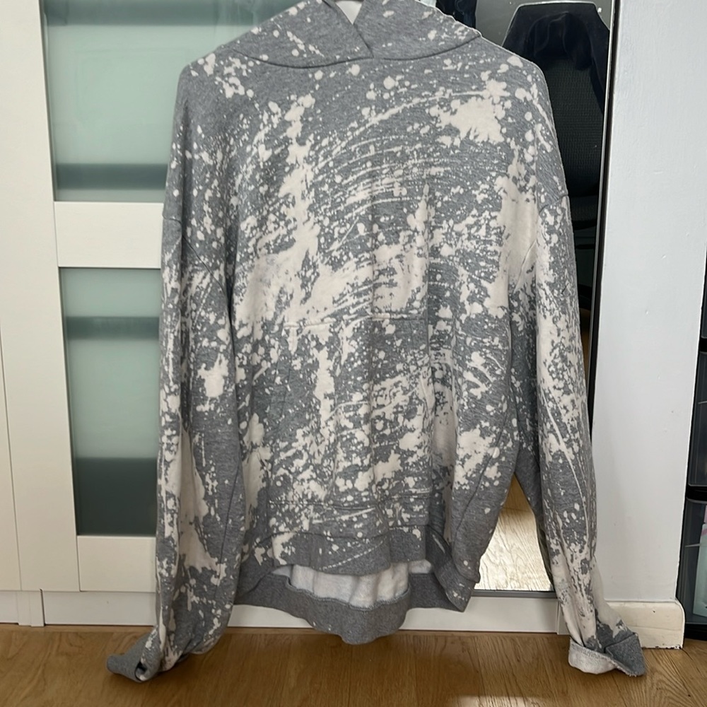 Urban Outfitters Sweatshirt